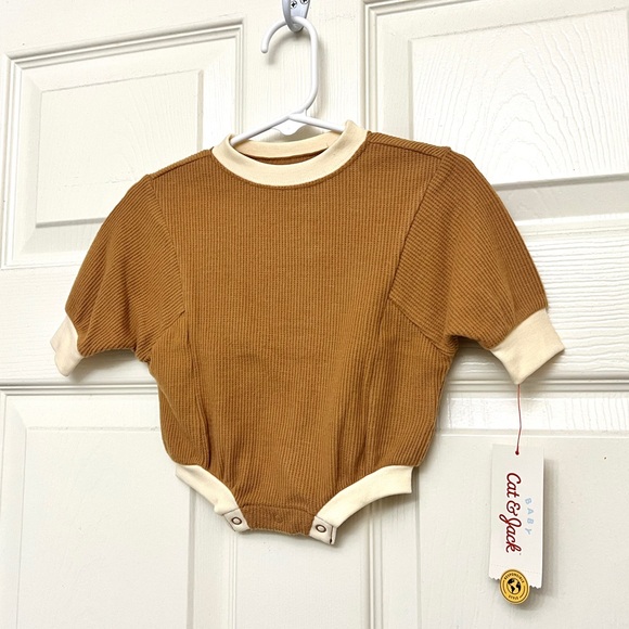 NWT Cat & Jack Tan Bodysuit Size Newborn - Picture 2 of 2